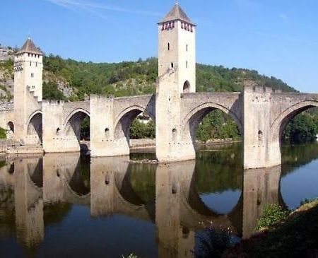 Hotel Restaurant Du Tourisme Latronquière Zewnętrze zdjęcie