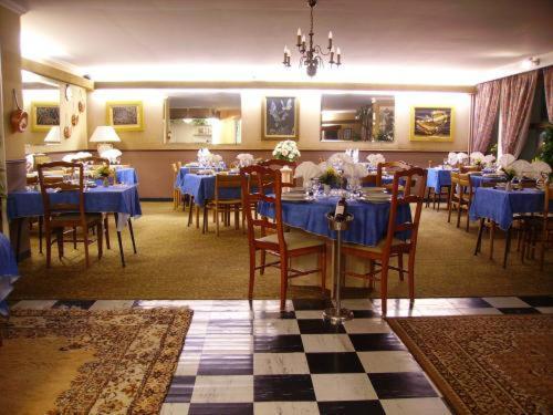 Hotel Restaurant Du Tourisme Latronquière Zewnętrze zdjęcie