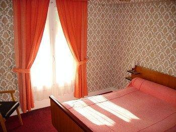 Hotel Restaurant Du Tourisme Latronquière Zewnętrze zdjęcie
